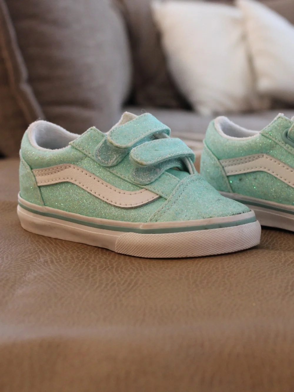Vans Toddler Teal Glitter Old Skool V Shoe (6.5T) - Picture 2 of 4